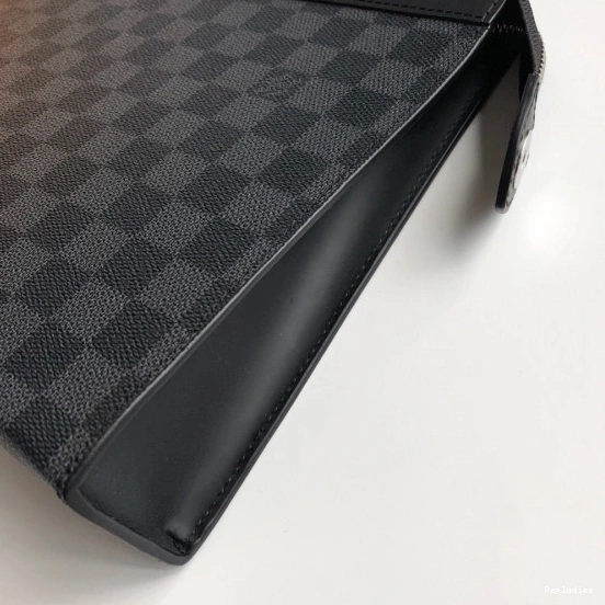 Cheap Louis M41696 Clutch Vuitton 0813